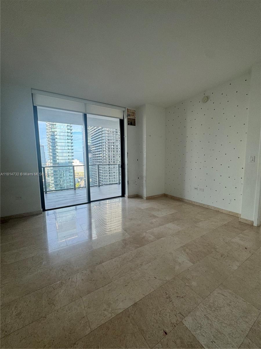 Rental Property at 88 Sw 7th St 2403, Miami, Broward County, Florida - Bedrooms: 2 
Bathrooms: 3  - $6,800 MO.