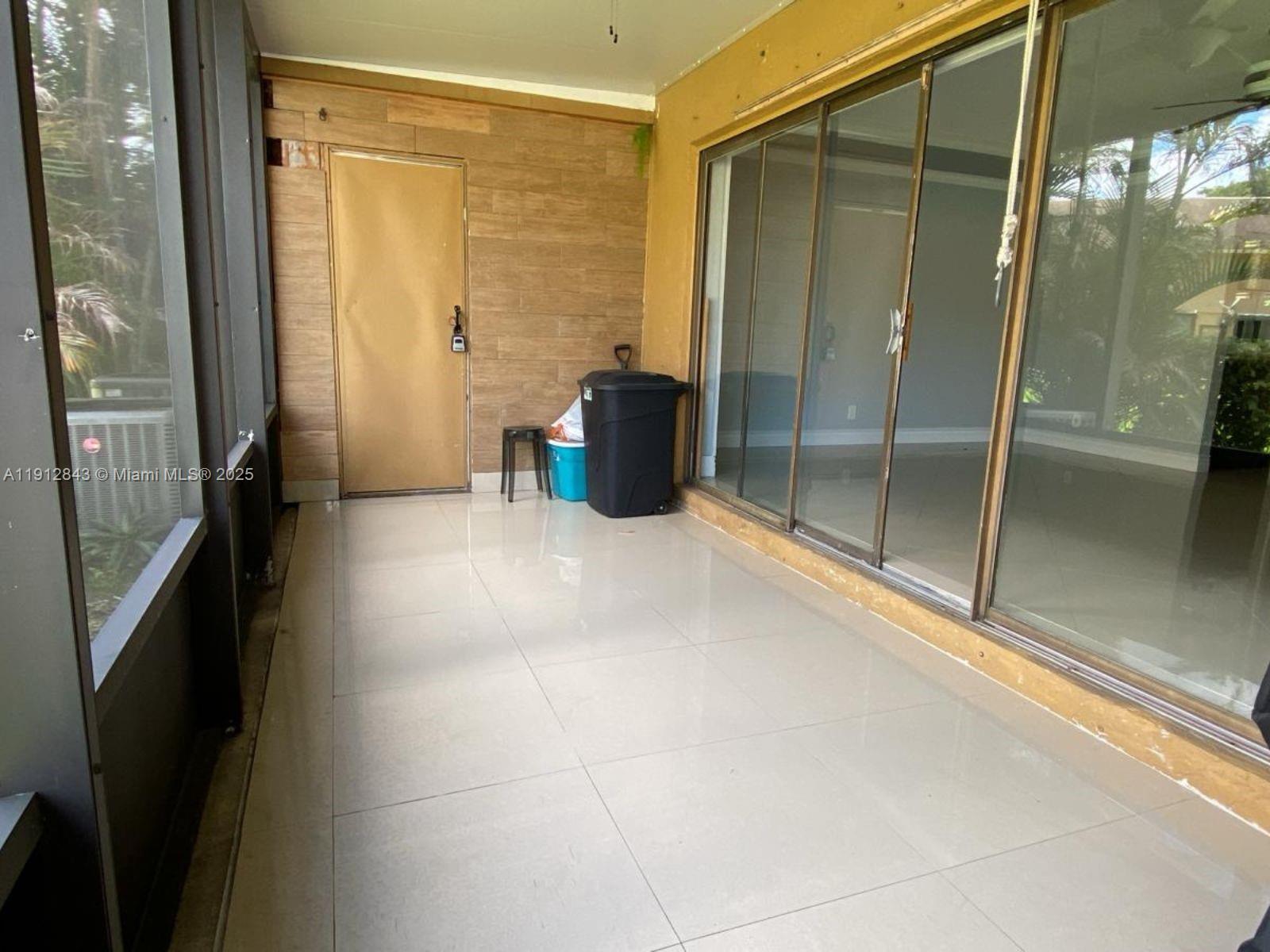 CENTER COURT CONDOMINIUM - Residential Lease