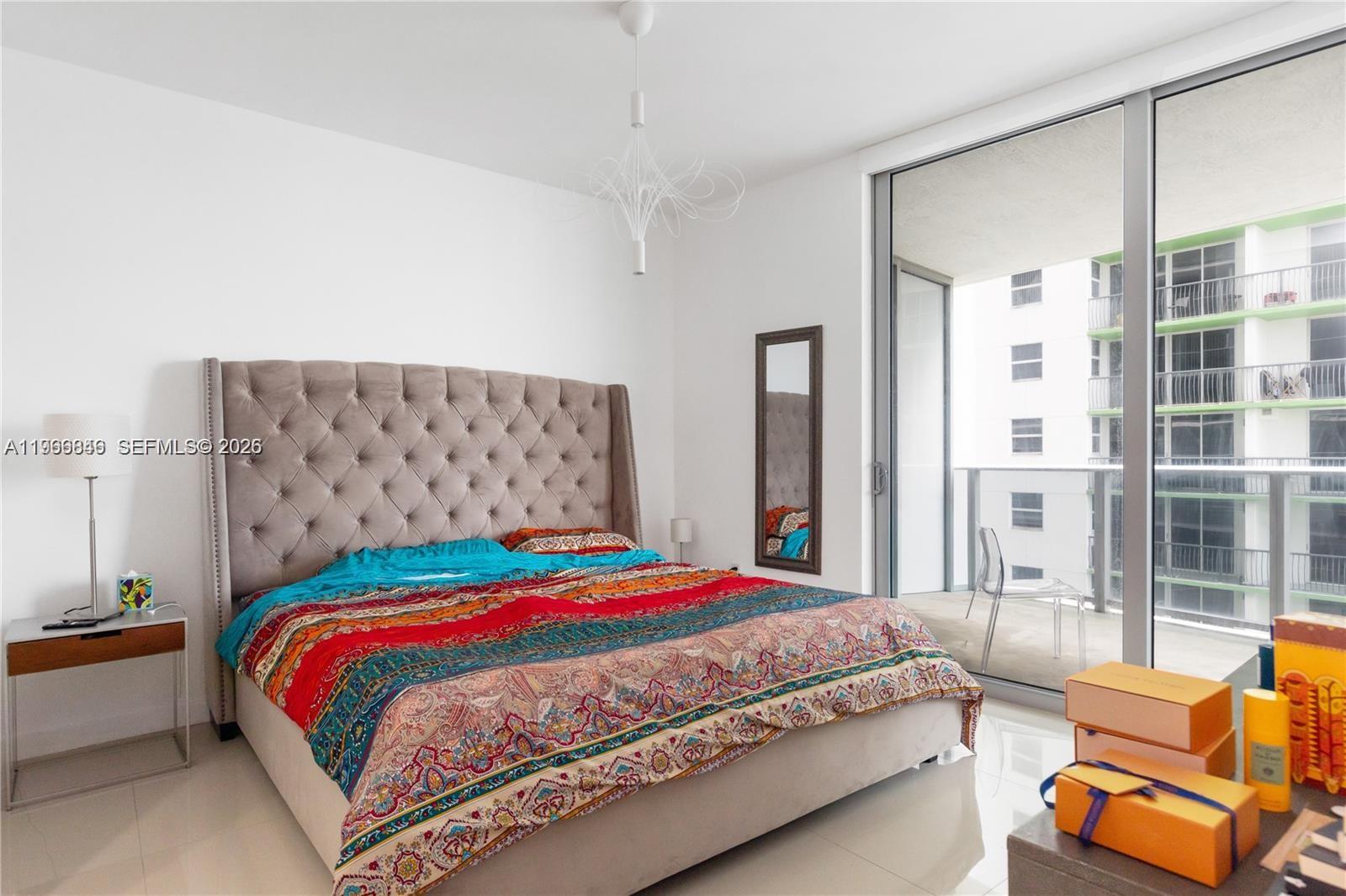 ARIA ON THE BAY CONDO - Residential