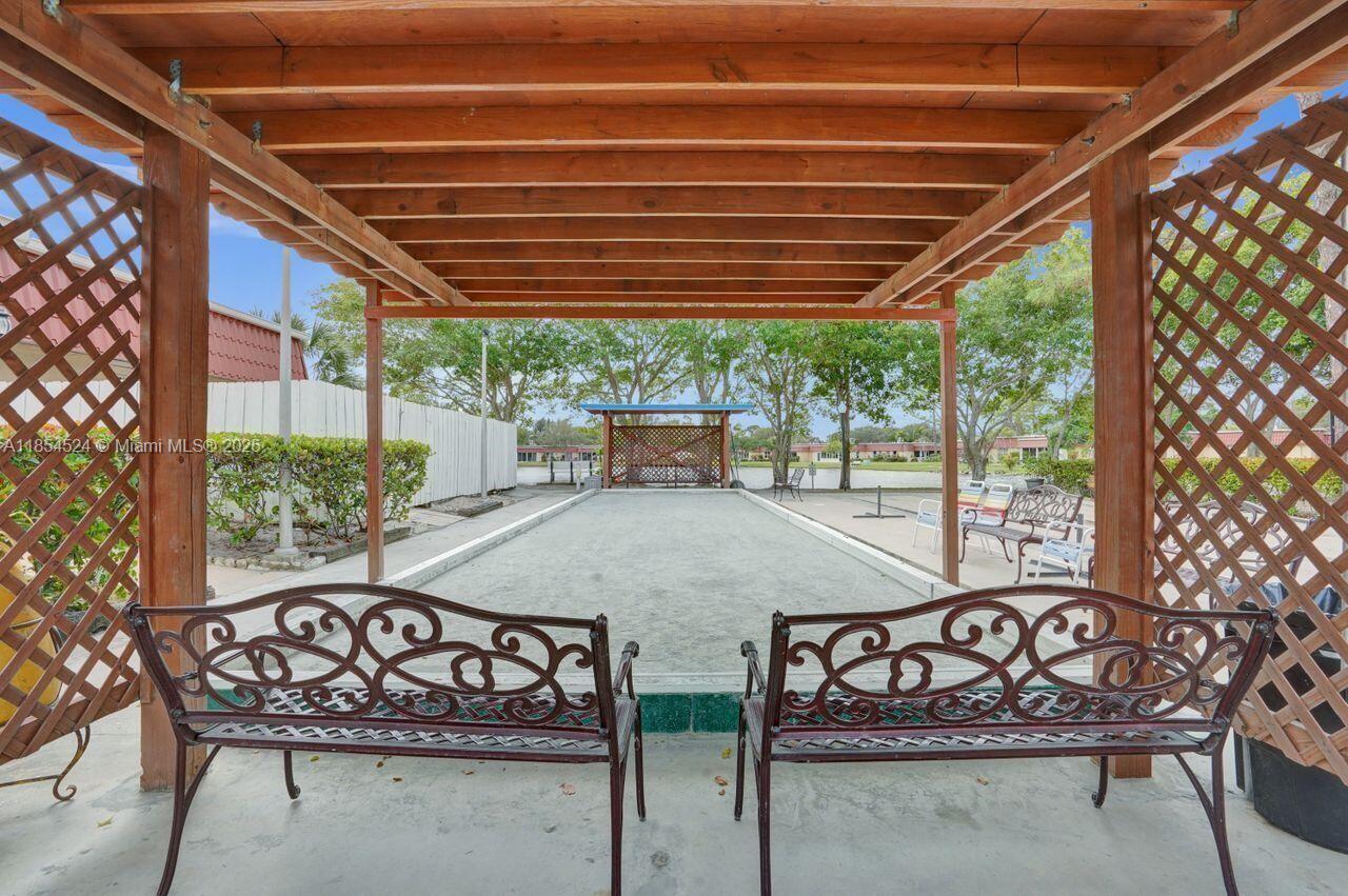 COVERED BRIDGE CONDO - Residential