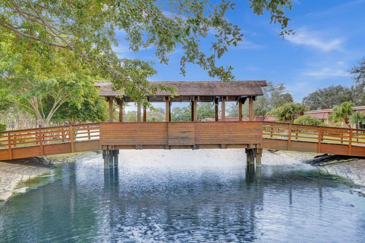 COVERED BRIDGE CONDO - Residential