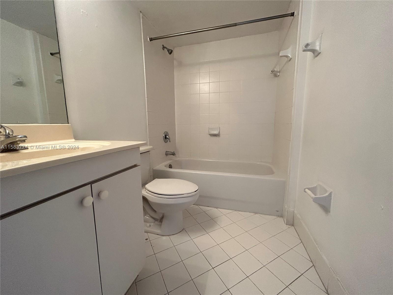 VENETIA GARDENS SOUTH CON - Residential Lease