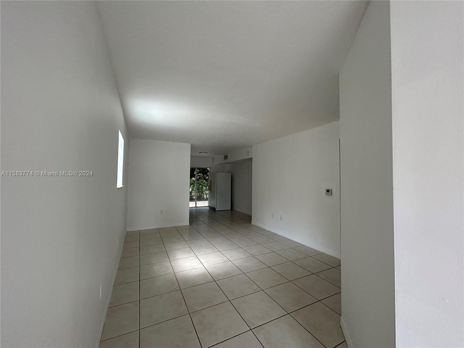 VENETIA GARDENS SOUTH CON - Residential Lease