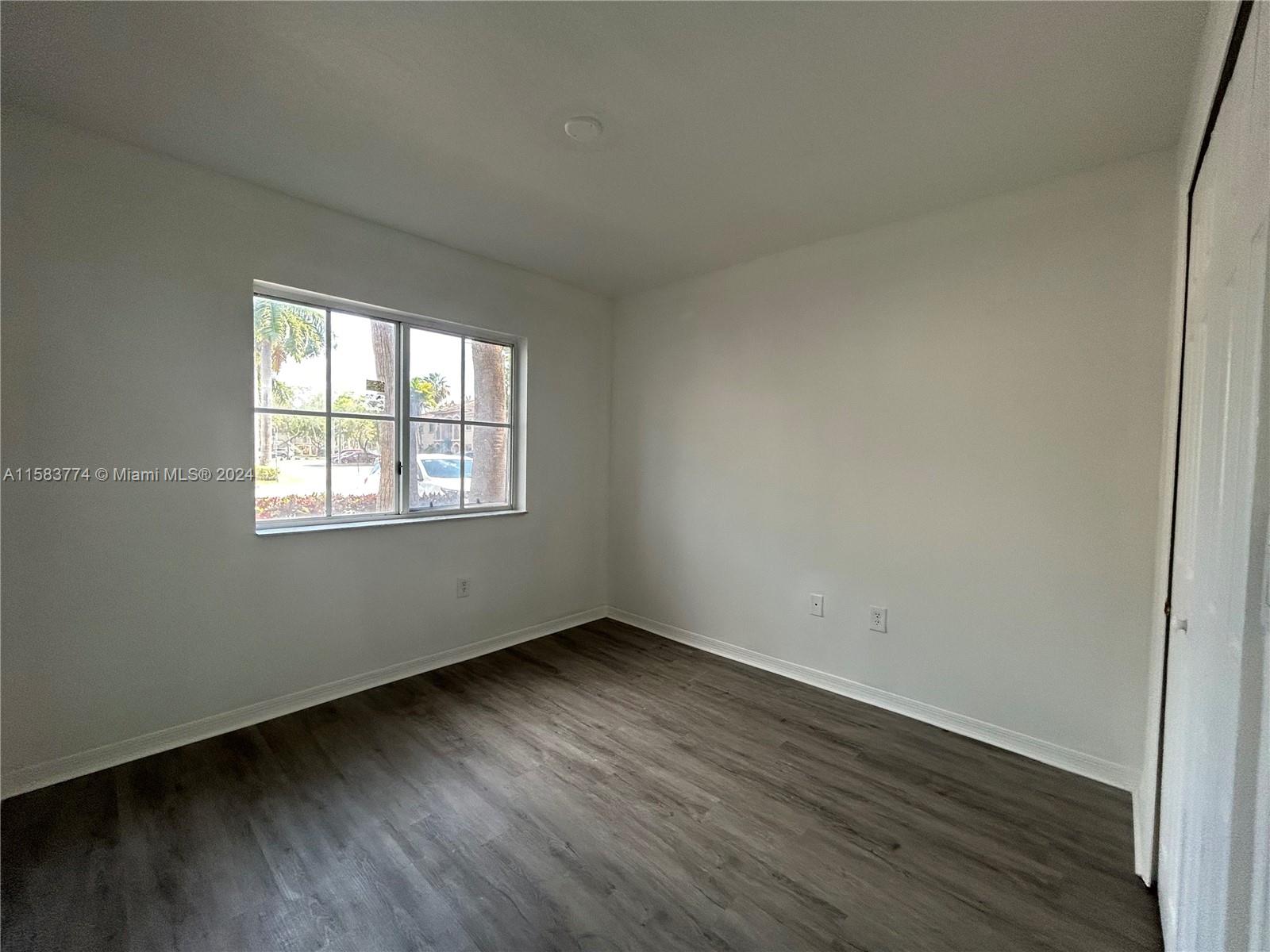 VENETIA GARDENS SOUTH CON - Residential Lease