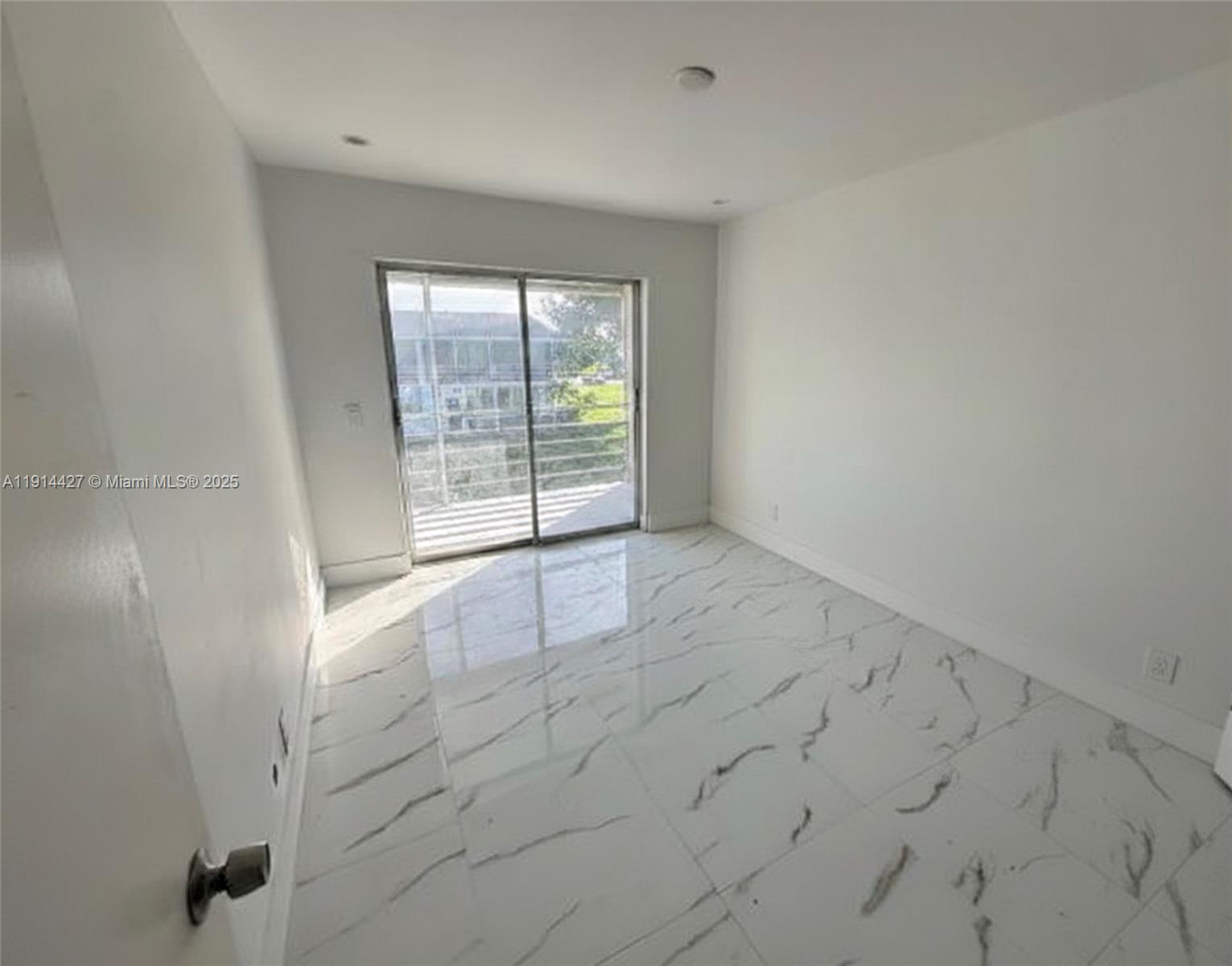 FARNHAM M CONDO - Residential