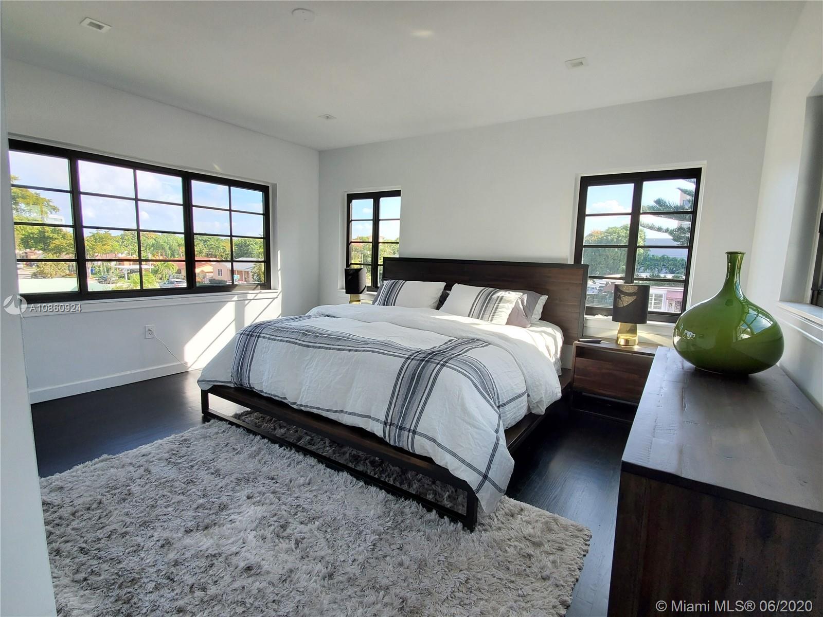 REVISED PLAT OF SHENANDOA - Residential