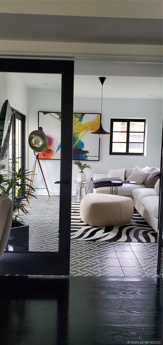 REVISED PLAT OF SHENANDOA - Residential