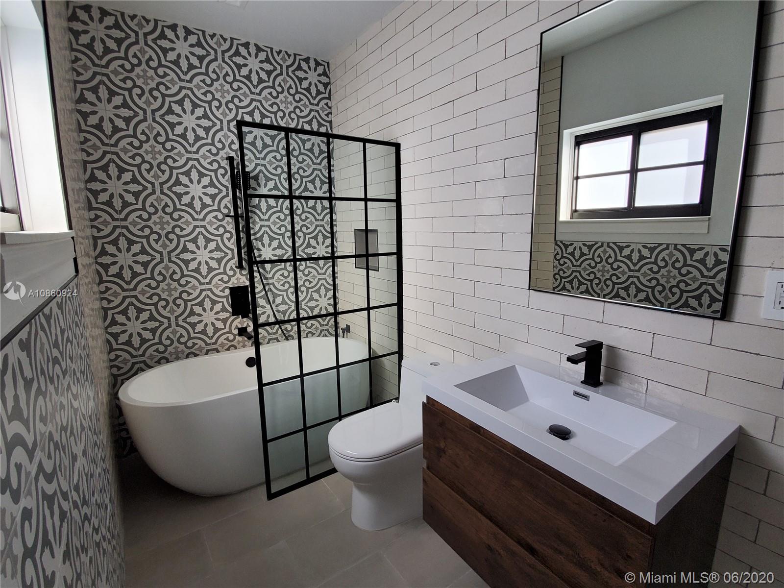 REVISED PLAT OF SHENANDOA - Residential