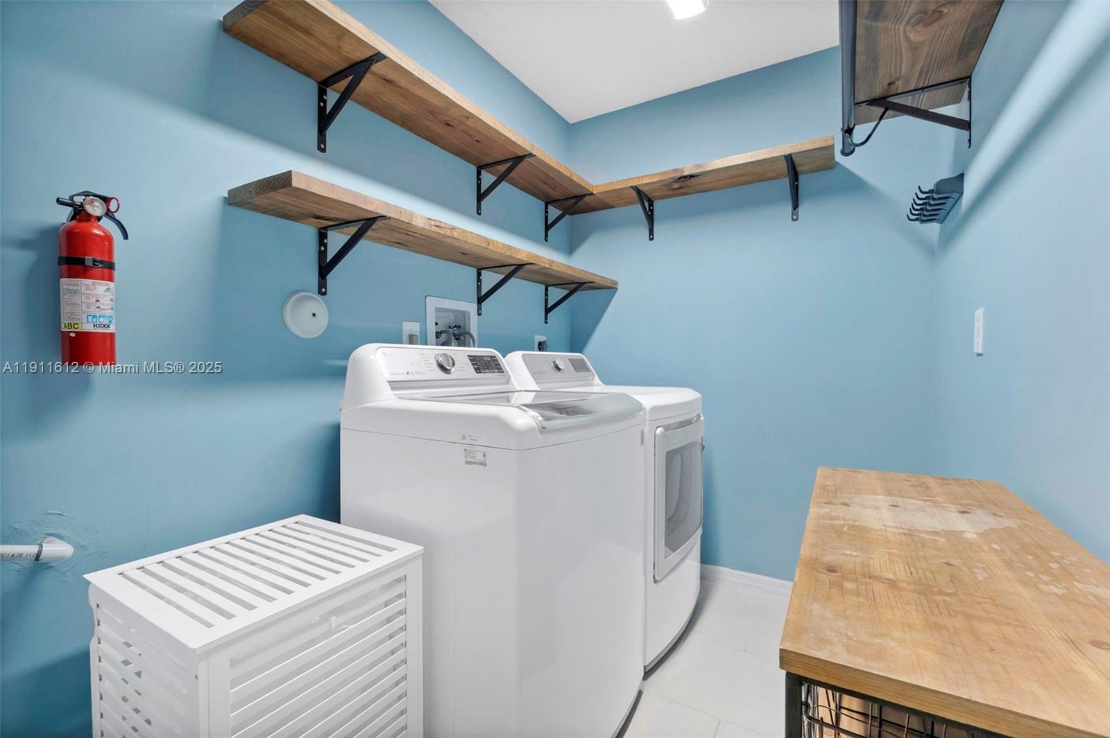 PINE RIDGE - Residential Lease