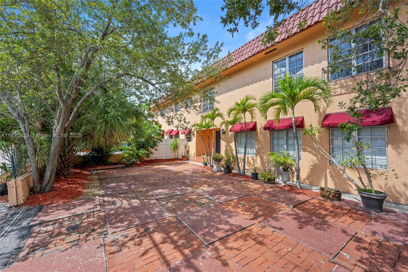 Unbeatable value in the heart of Harbordale! This Privately Gated Townhome offers 2 bedrooms + Den, 2 full baths, & a Large Open Foyer & Living space. Rarely Available at this price point, it features Double Door Entry, Private Parking for 4+ Vehicles and an Oversized, Fully Fenced Outdoor Patio perfect for entertaining! Enjoy community amenities including a Sparkling Pool and a BBQ grill—all with NO HOA / NO Condo Association! Located in a Top-Rated school district, just moments from Harbordale Elementary, the beach, shopping, dining, and Fort Lauderdale’s best attractions. A unique opportunity in one of the city’s most sought-after neighborhoods! Rapid Approval Process, Apply Today!