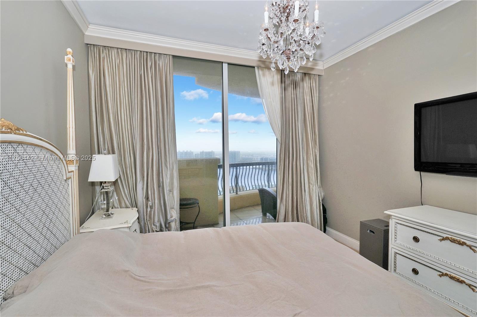 ACQUALINA - Residential