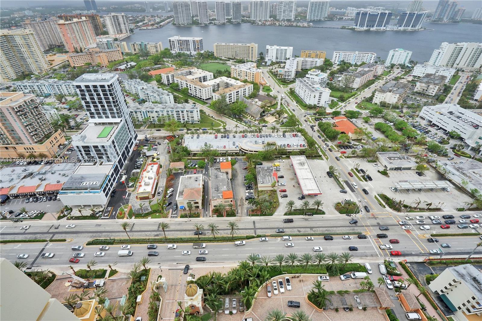 ACQUALINA - Residential