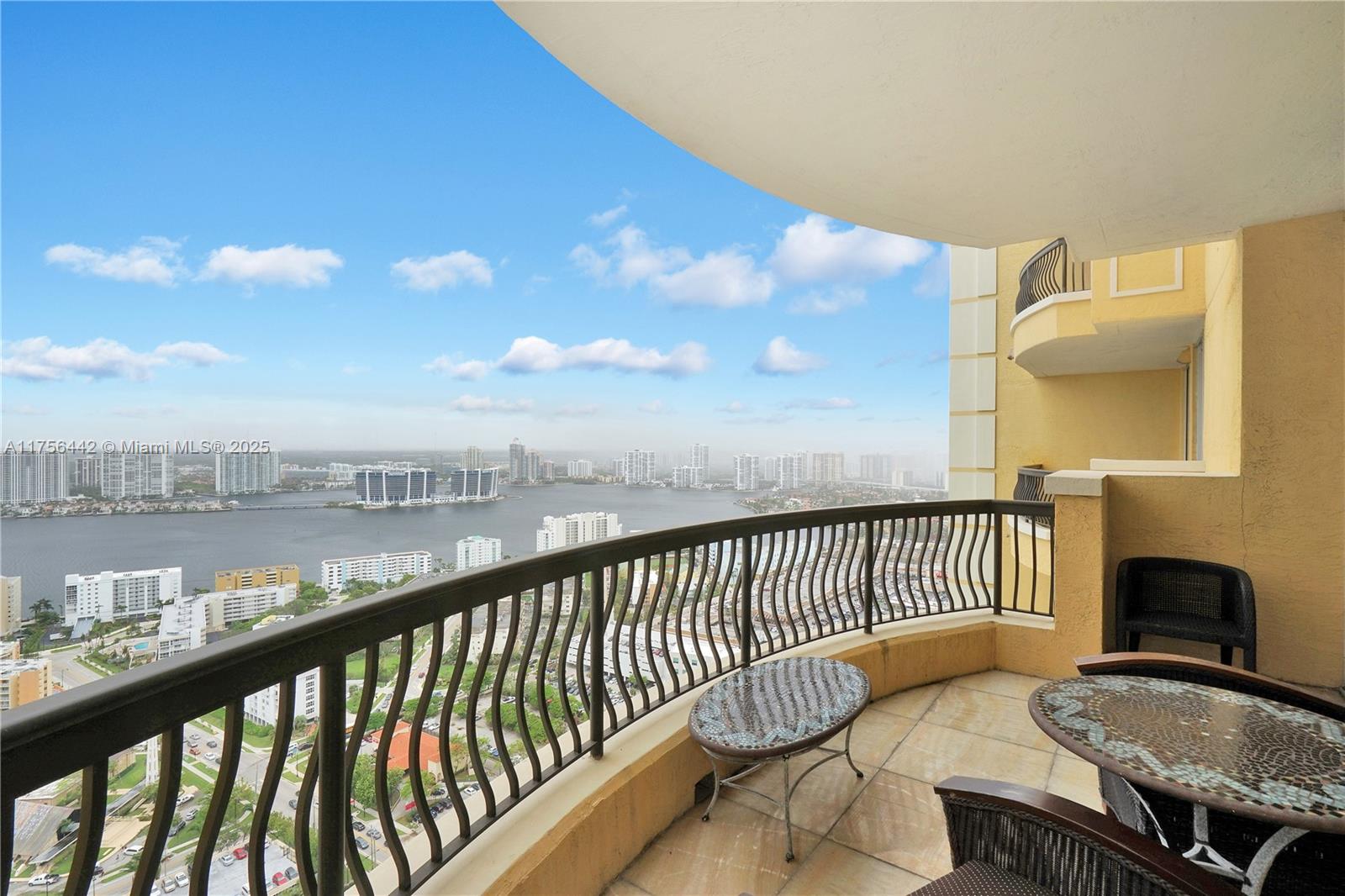 ACQUALINA - Residential