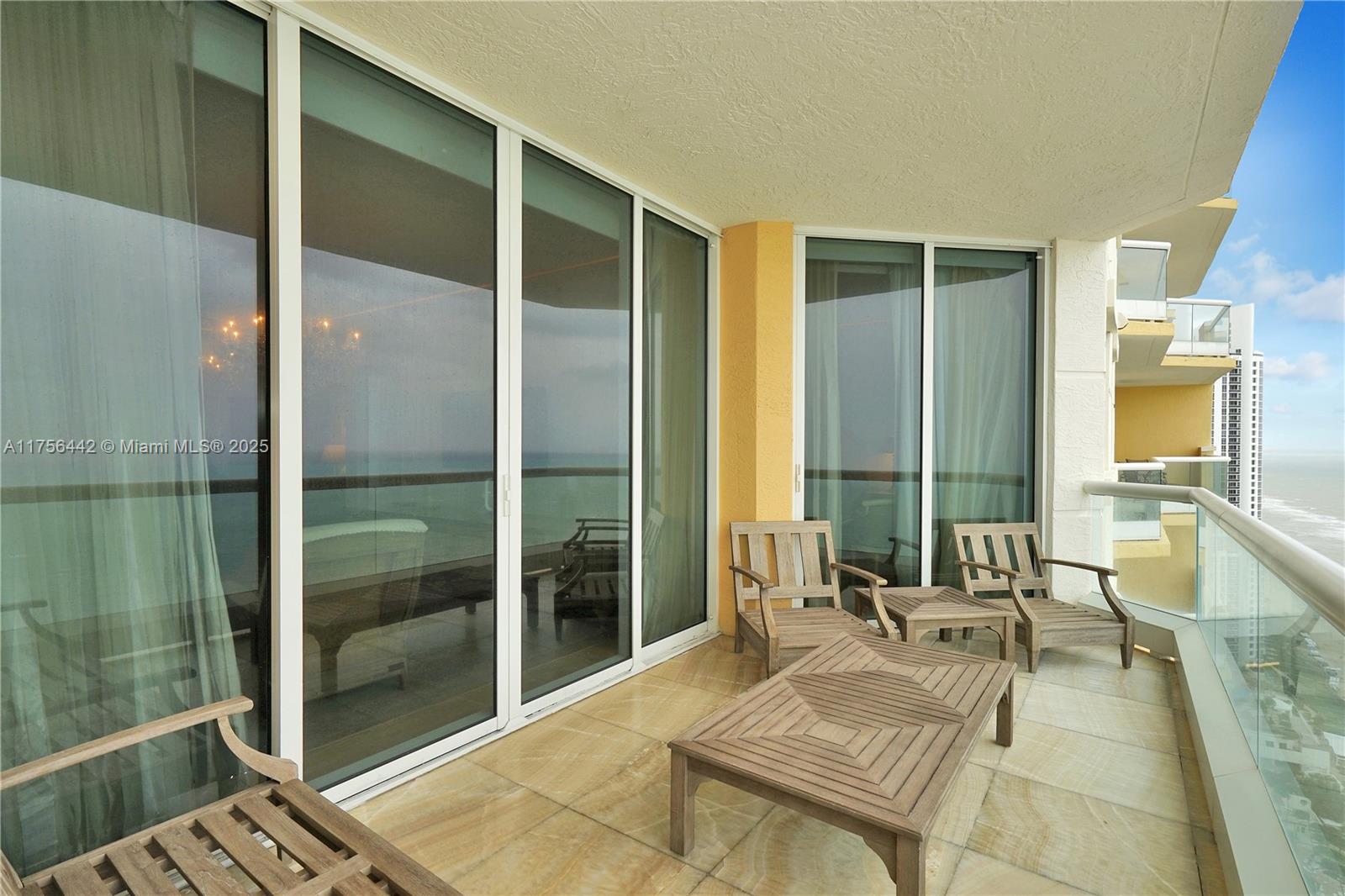ACQUALINA - Residential