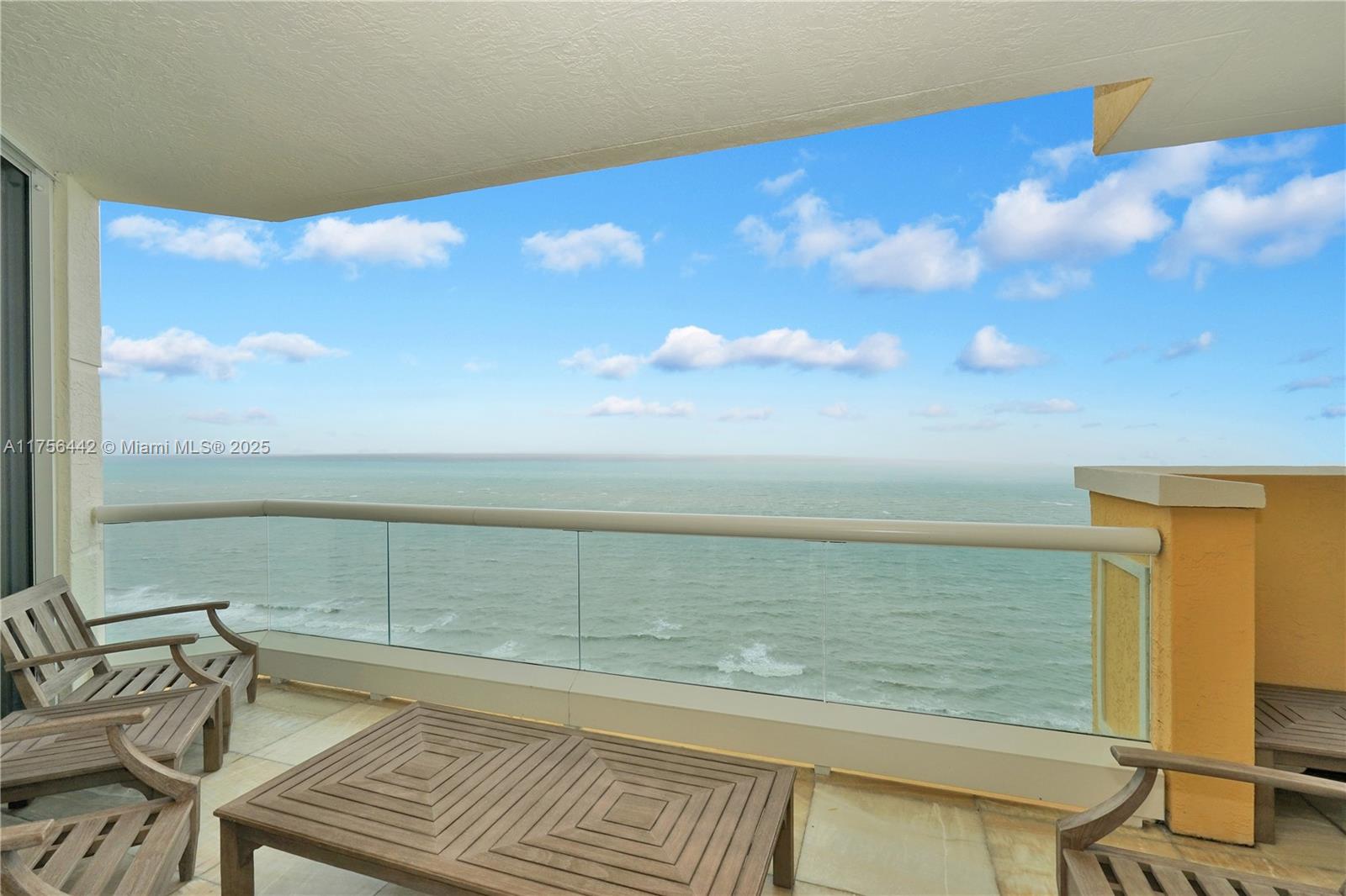 ACQUALINA - Residential