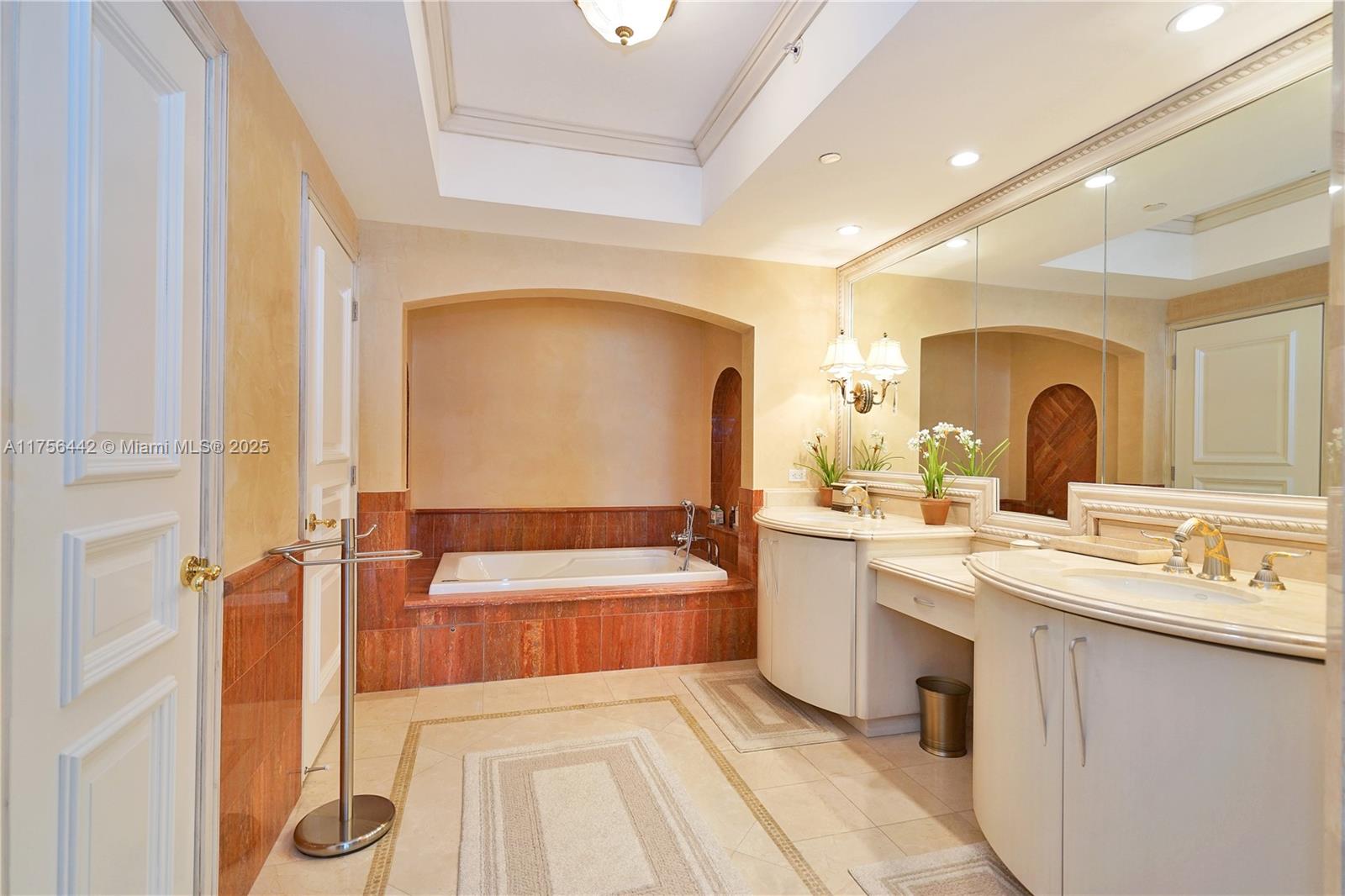 ACQUALINA - Residential