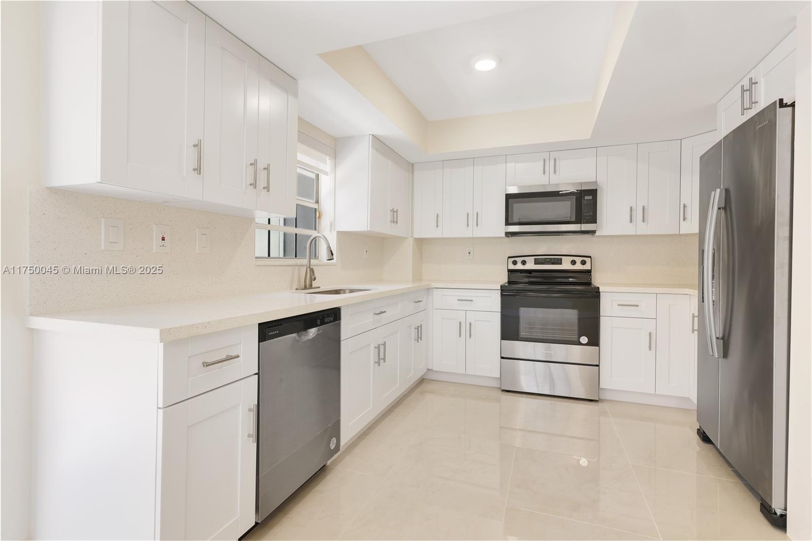 FLAMINGO GARDENS PHASE FO - Residential