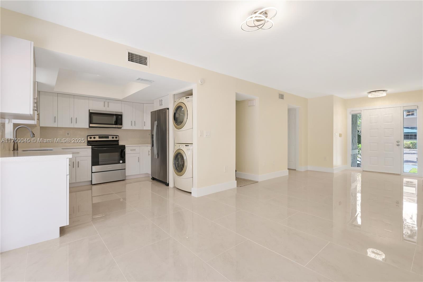 FLAMINGO GARDENS PHASE FO - Residential