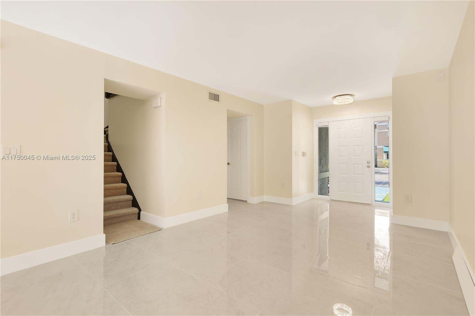 FLAMINGO GARDENS PHASE FO - Residential