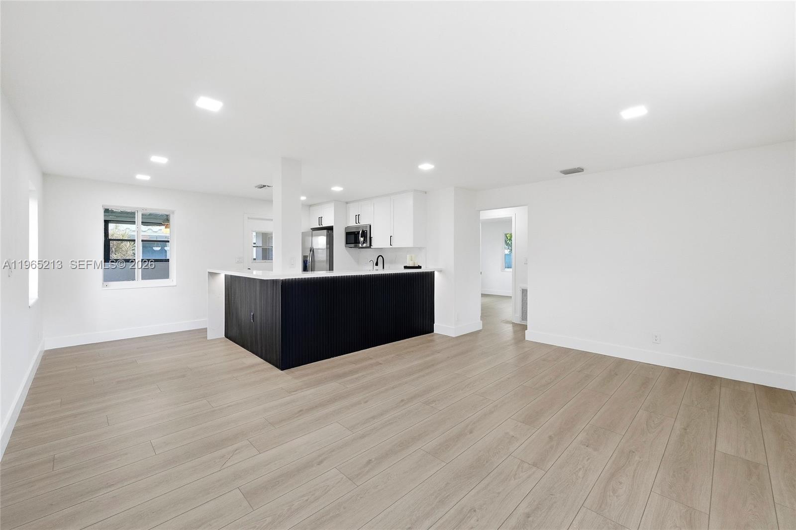 BREEZY MANOR AMENDED - Residential