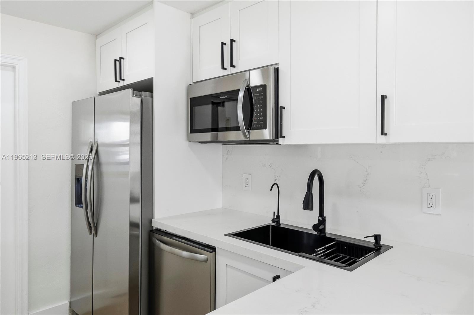 BREEZY MANOR AMENDED - Residential