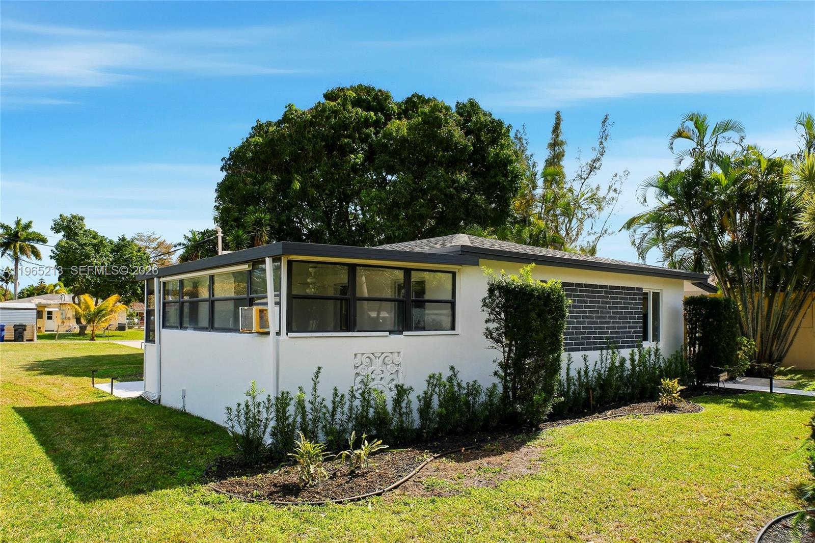 BREEZY MANOR AMENDED - Residential