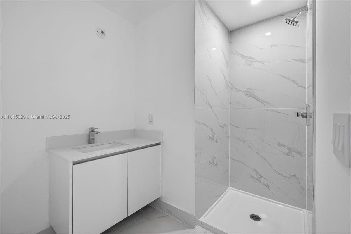 ARIA RESERVE - Residential