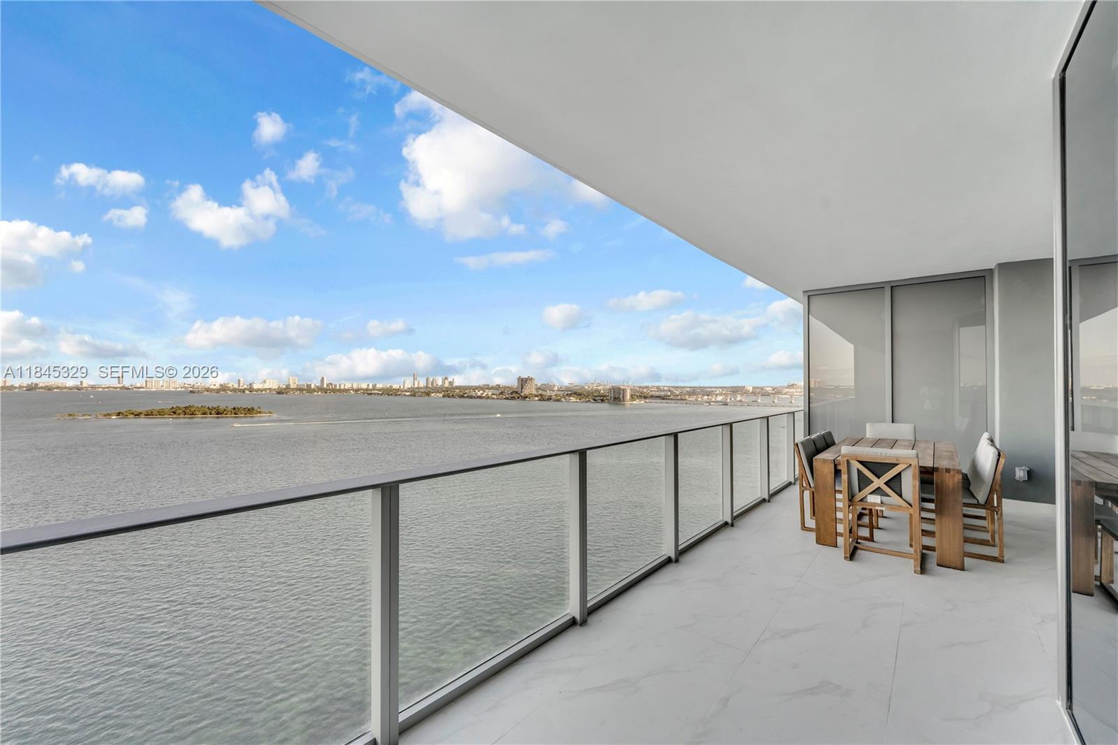 700 NE 24th Street 1405