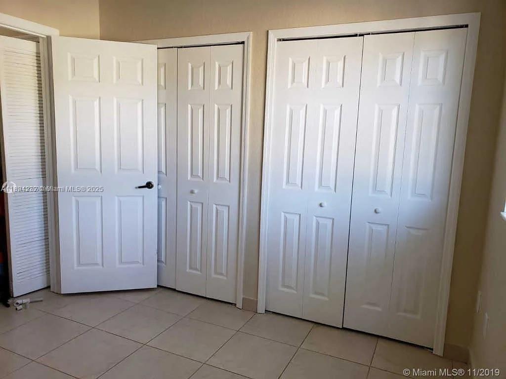 LEEWARD AT ISLANDS AT DOR - Residential Lease