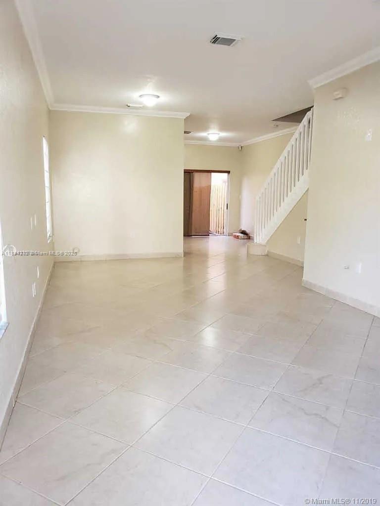 LEEWARD AT ISLANDS AT DOR - Residential Lease