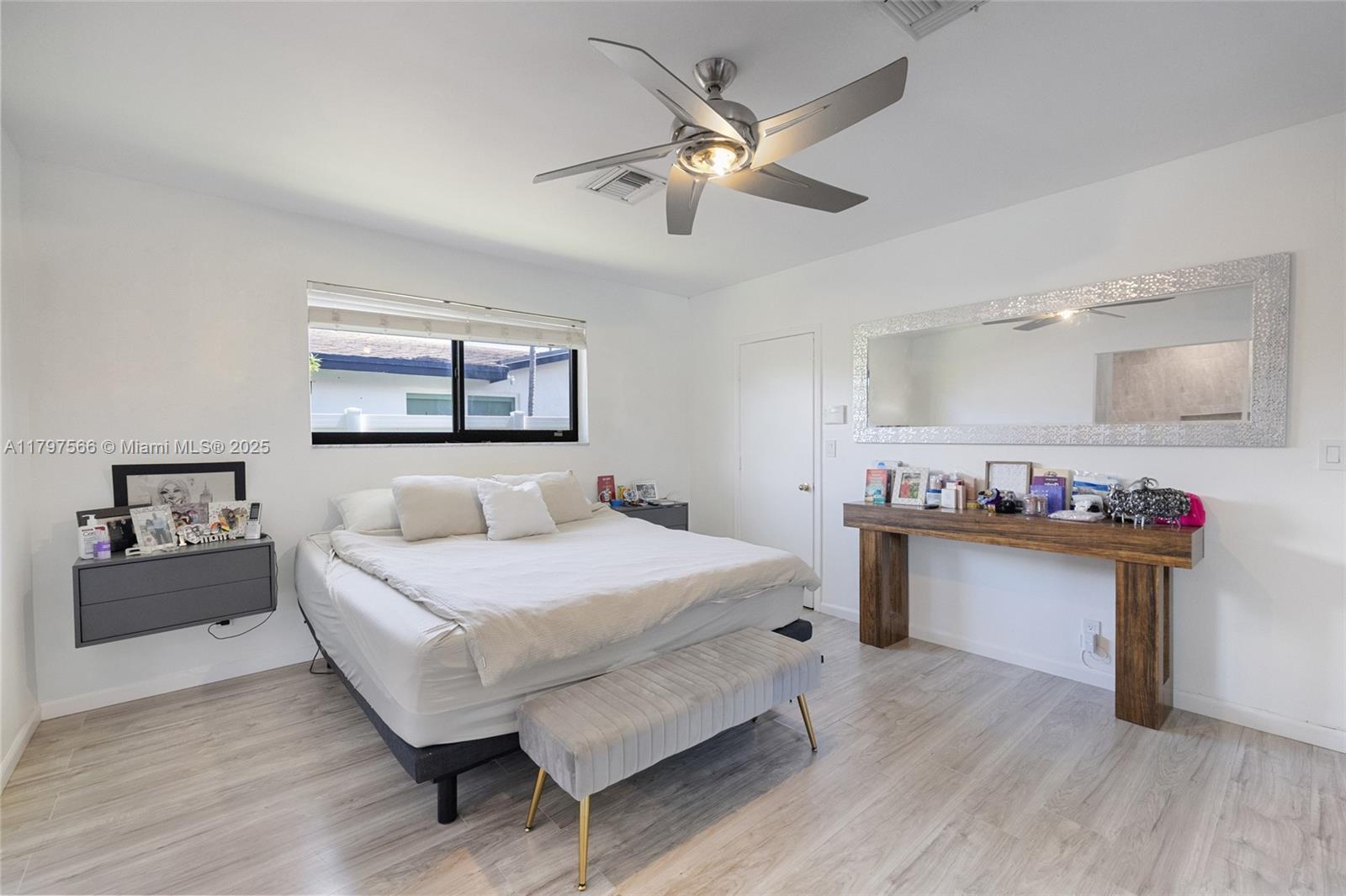 HIGHLAND OAK GARDENS SEC - Residential Lease