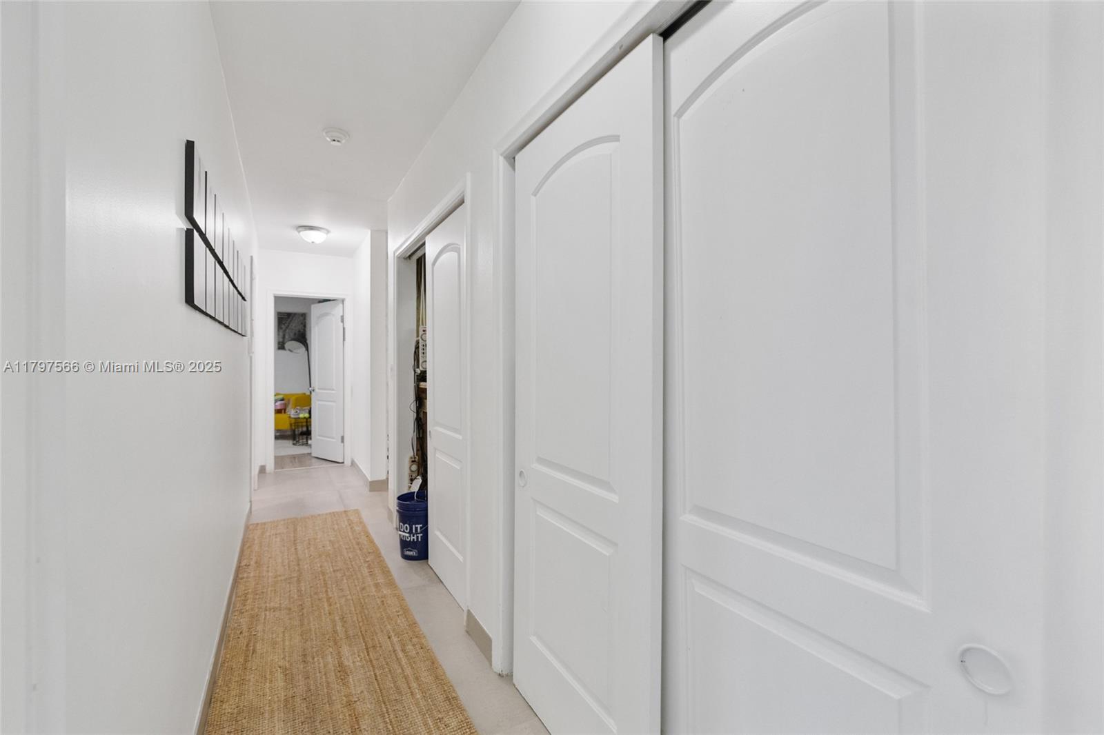 HIGHLAND OAK GARDENS SEC - Residential Lease