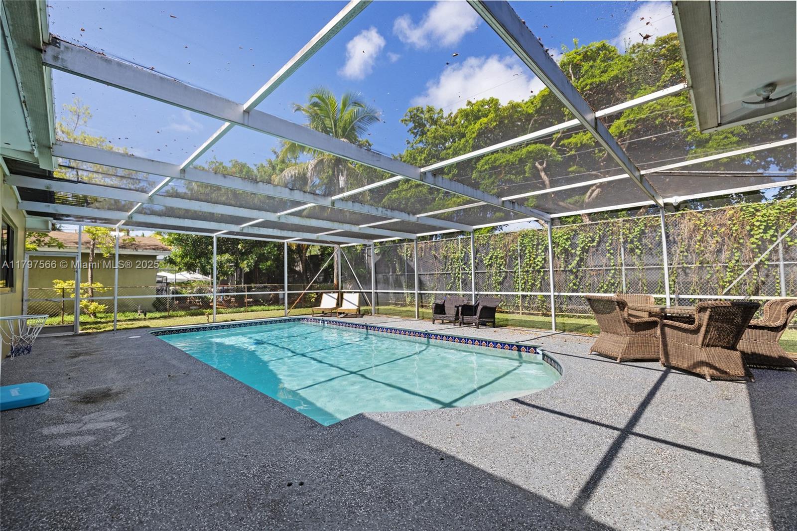 HIGHLAND OAK GARDENS SEC - Residential Lease