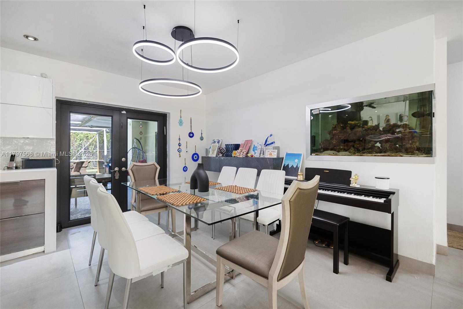 HIGHLAND OAK GARDENS SEC - Residential Lease