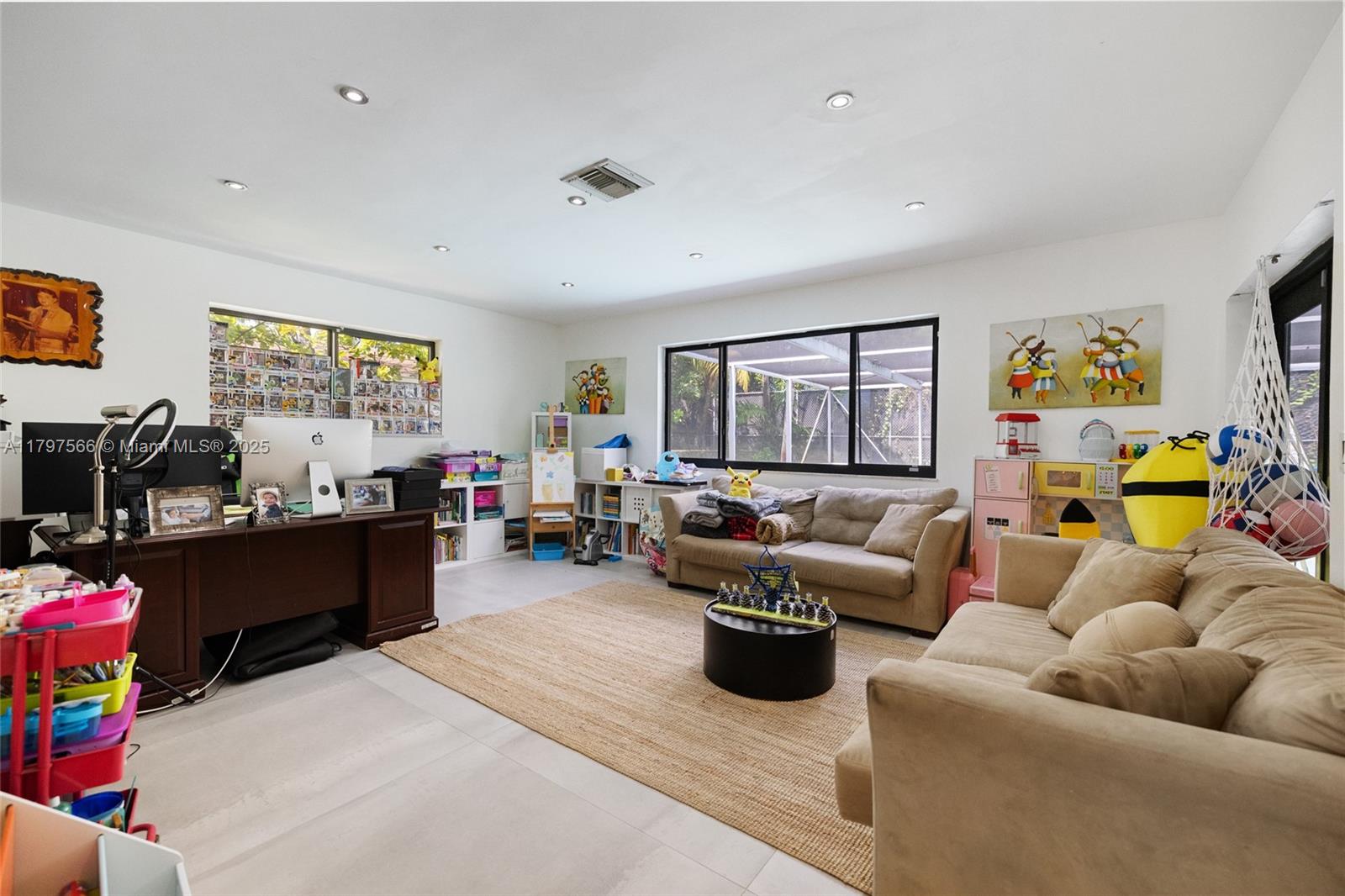 HIGHLAND OAK GARDENS SEC - Residential Lease