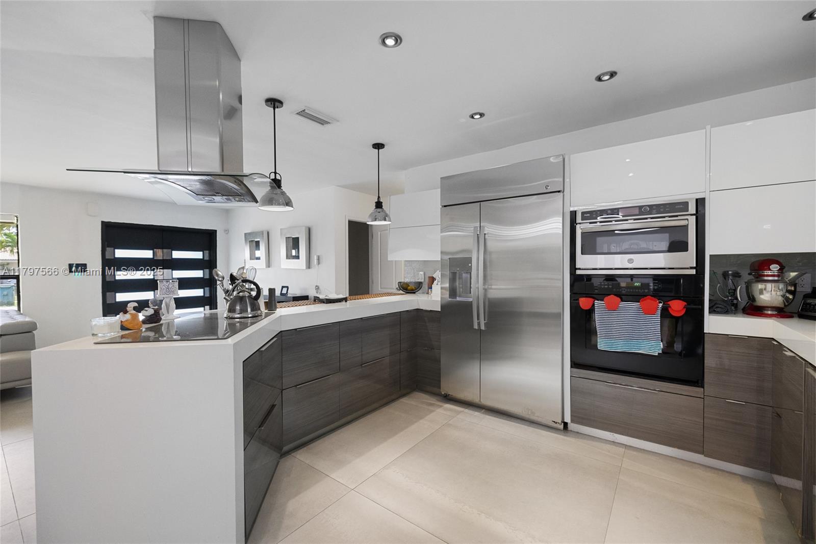 HIGHLAND OAK GARDENS SEC - Residential Lease