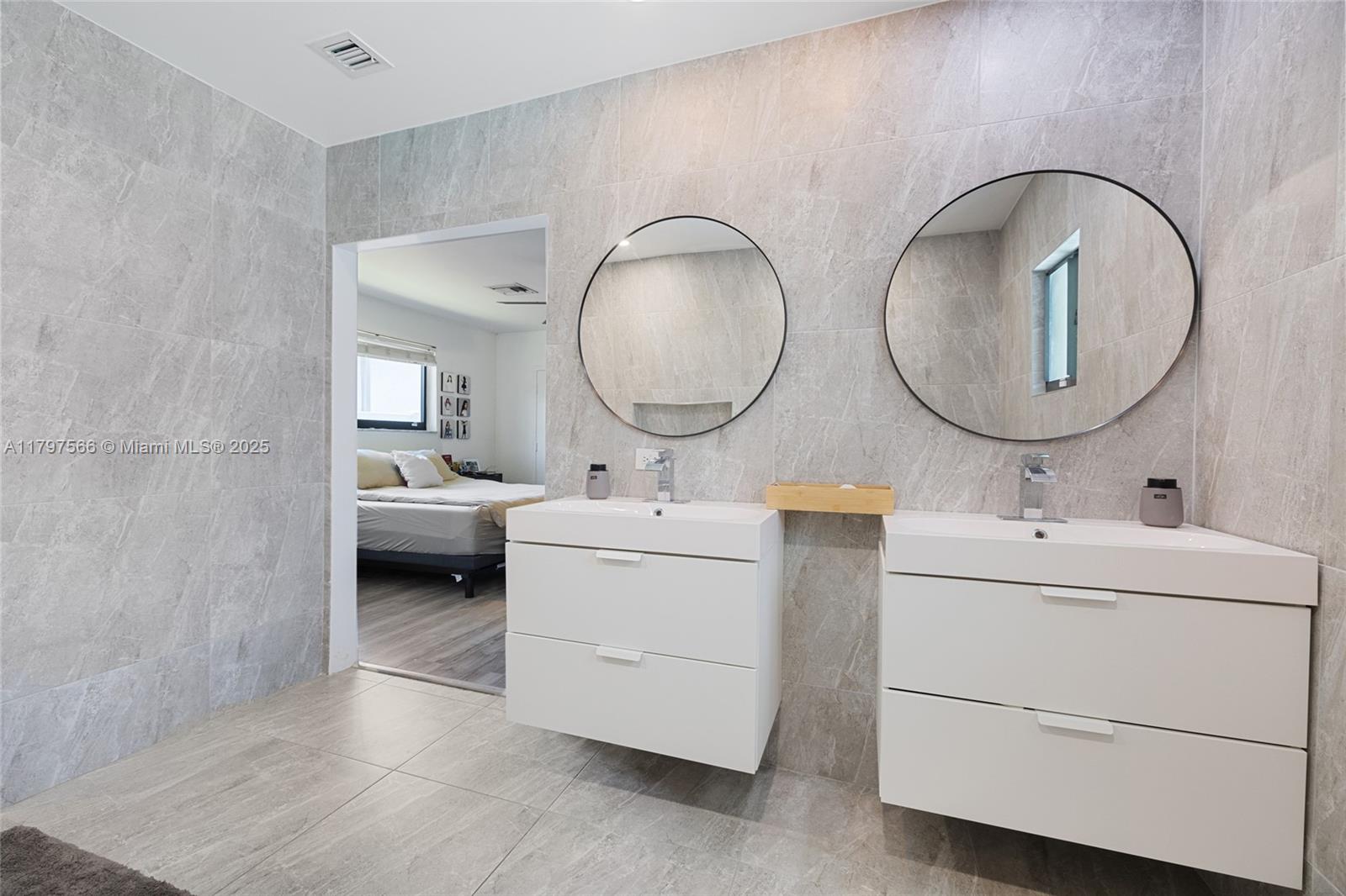 HIGHLAND OAK GARDENS SEC - Residential Lease