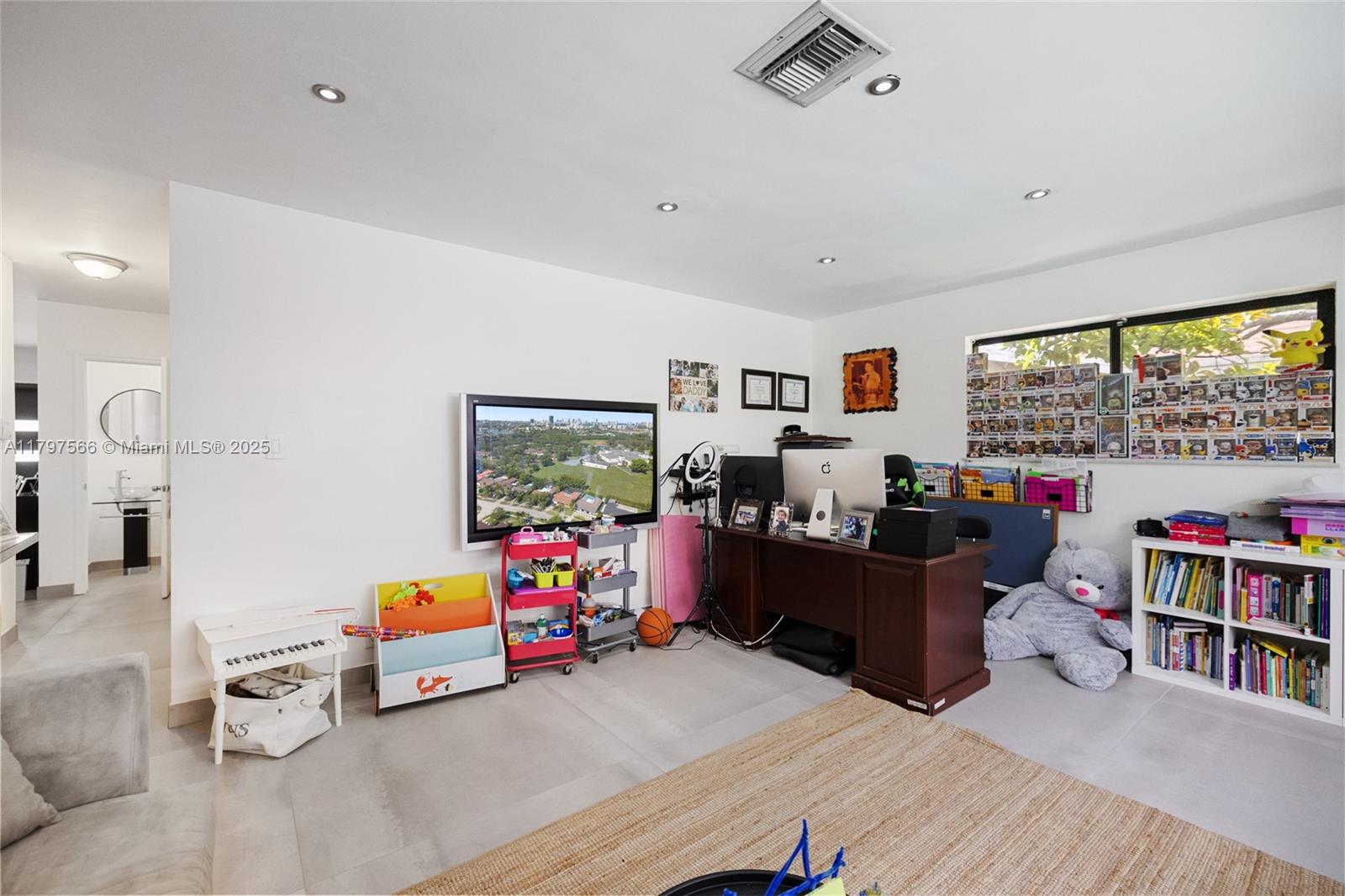 HIGHLAND OAK GARDENS SEC - Residential Lease