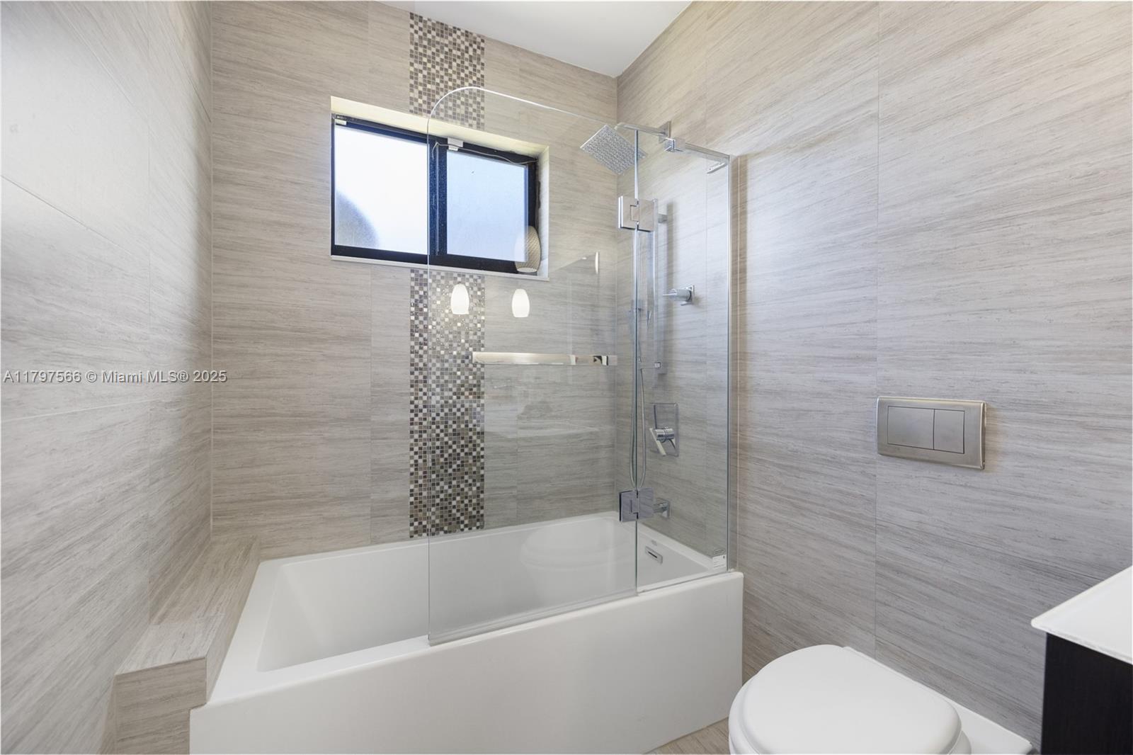 HIGHLAND OAK GARDENS SEC - Residential Lease