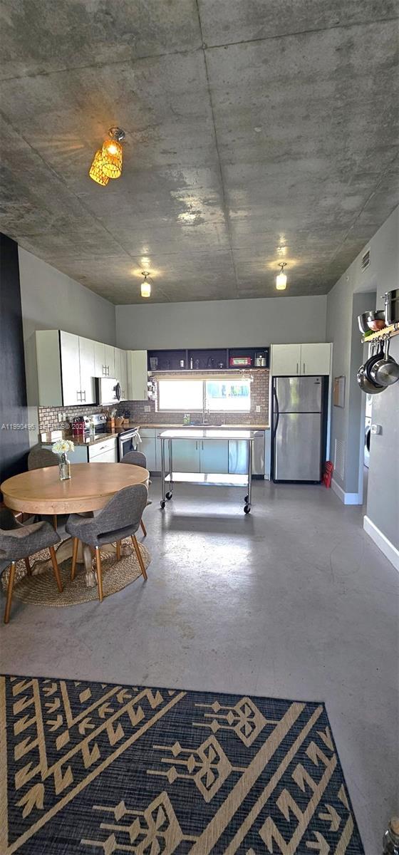 EVERGLADES LAND SALES CO - Residential