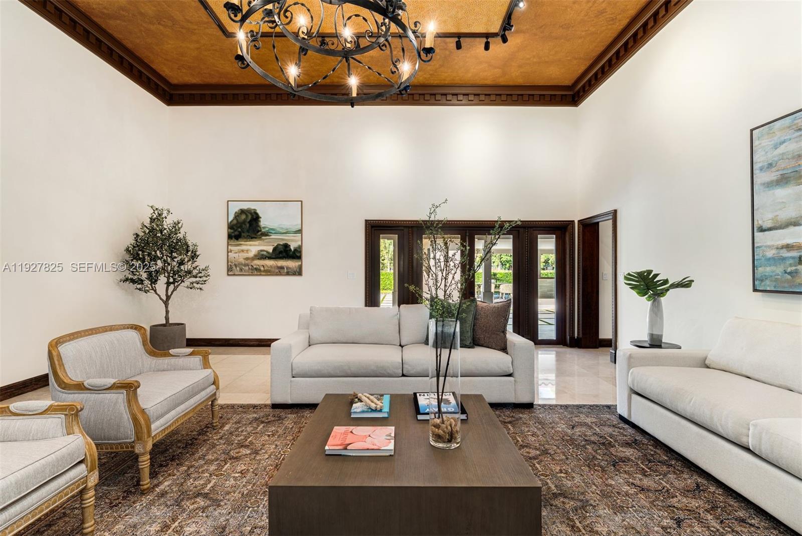 CORAL GABLES COUNTRY CLUB - Residential Lease