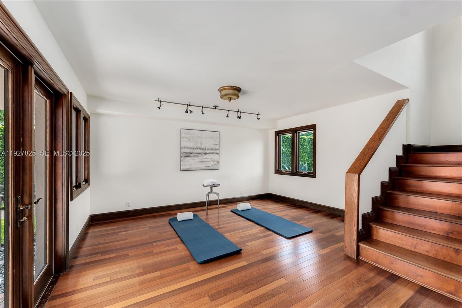 CORAL GABLES COUNTRY CLUB - Residential Lease