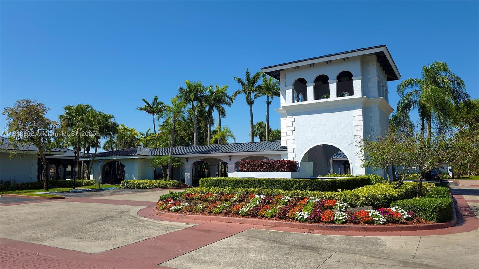 THE MOORS TOWNVILLAS - Residential