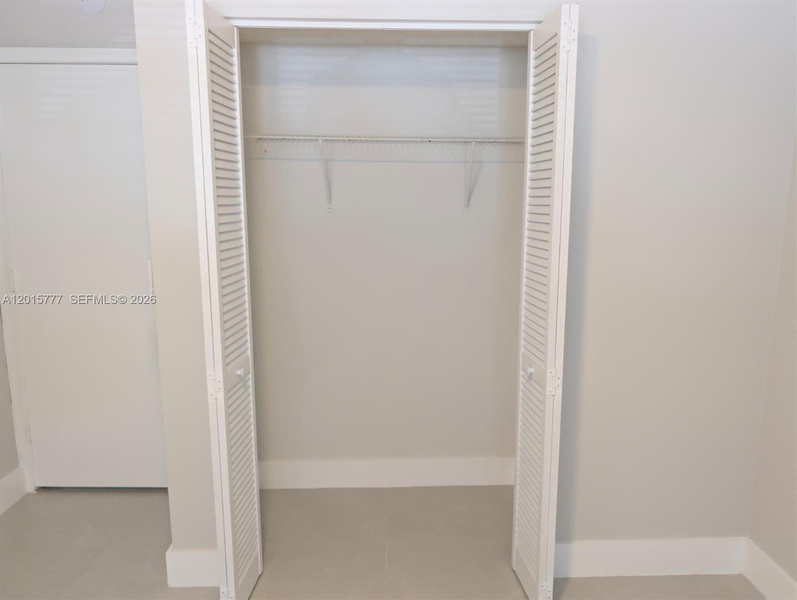 LAKEWOOD AT EMERALD HILLS - Residential Lease