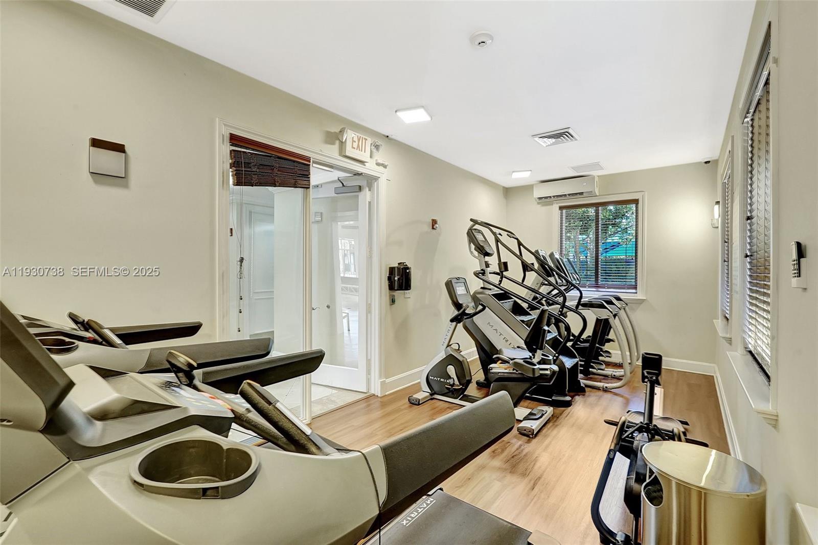 AVENTURA MARINA CONDO NUM - Residential