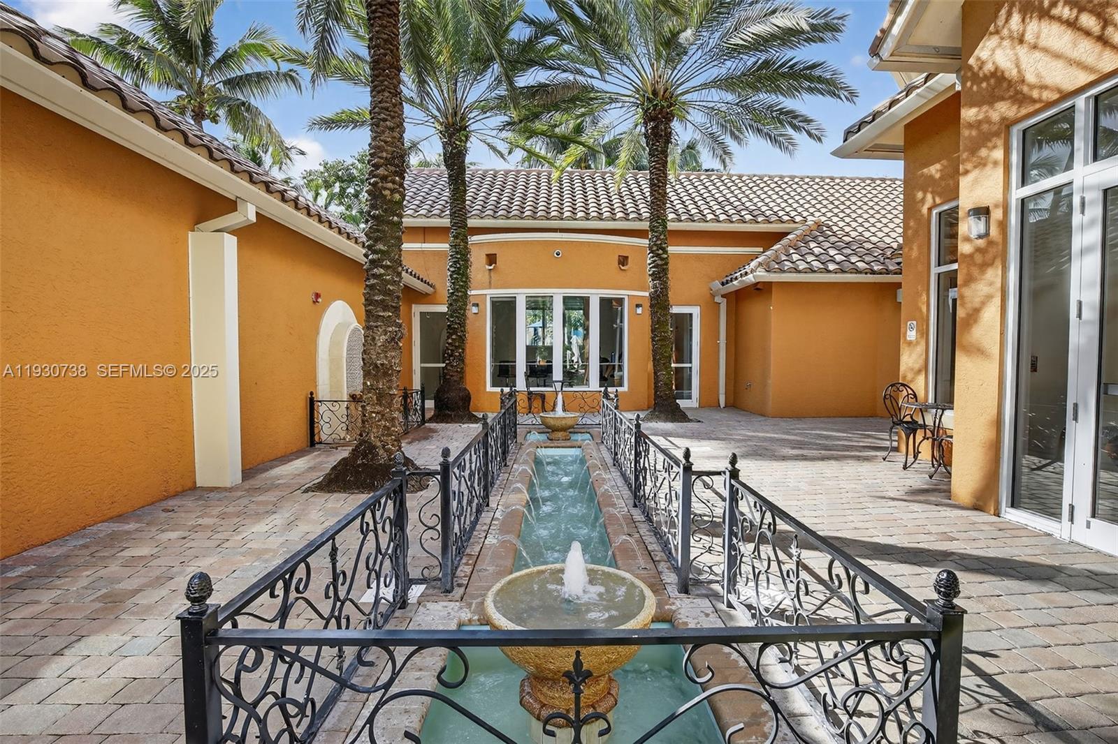 AVENTURA MARINA CONDO NUM - Residential