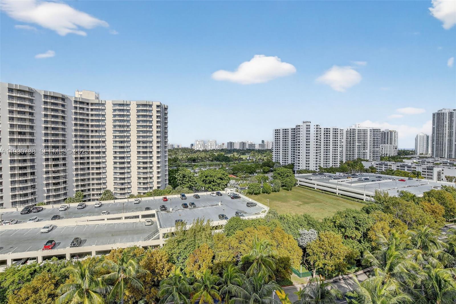 AVENTURA MARINA CONDO NUM - Residential