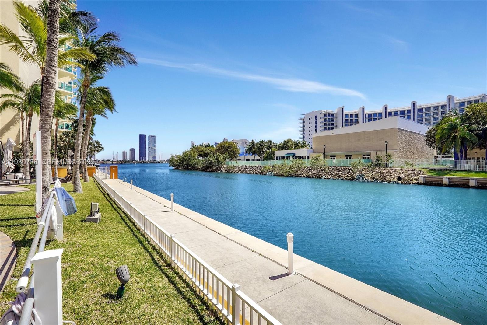 AVENTURA MARINA CONDO NUM - Residential