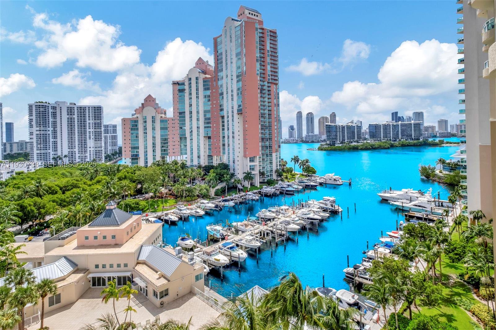 AVENTURA MARINA CONDO NUM - Residential