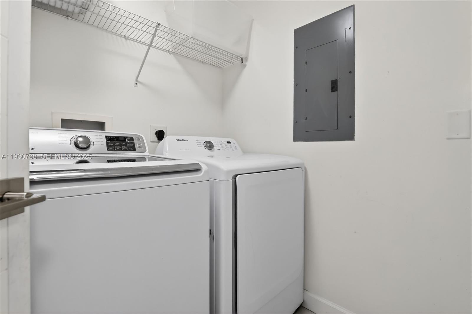 AVENTURA MARINA CONDO NUM - Residential